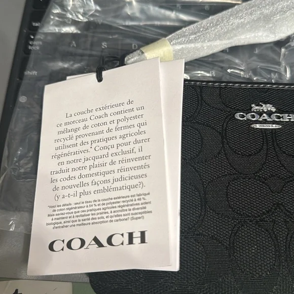Coach Outlet Signature Zip Wristlet -new! - Picture 2 of 6